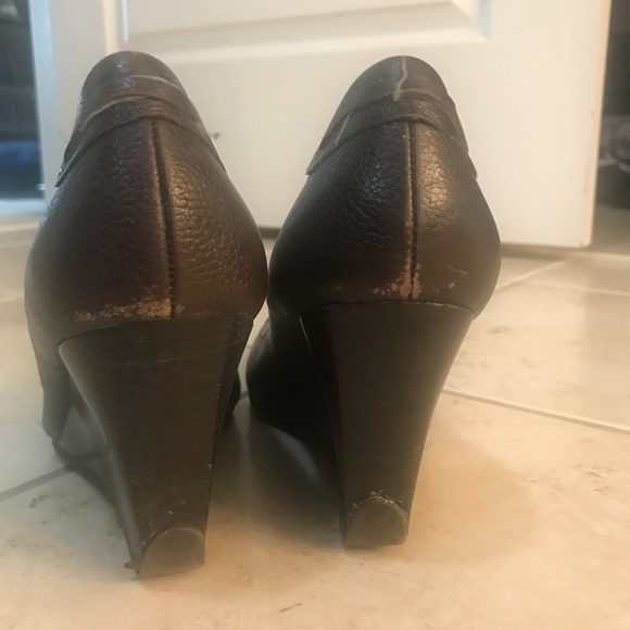 Super comfy Aerosole 4” wedges - Picture 3 of 6